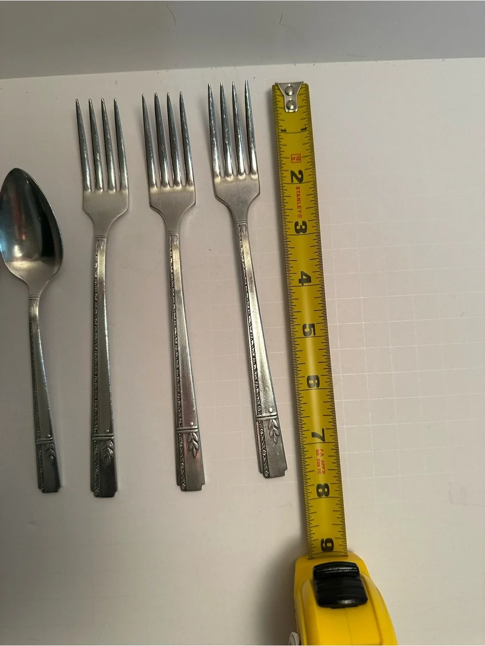 1938 Oneida Grenoble Silverplate Prestige  9 knives/Teaspoons/Forks VTG Flatware